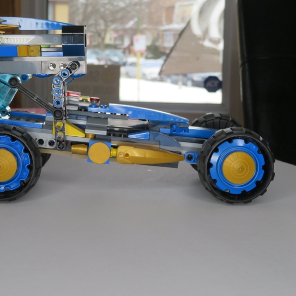 LEGO NINJAGO Jays Ghost Car- - Picture 5 of 8